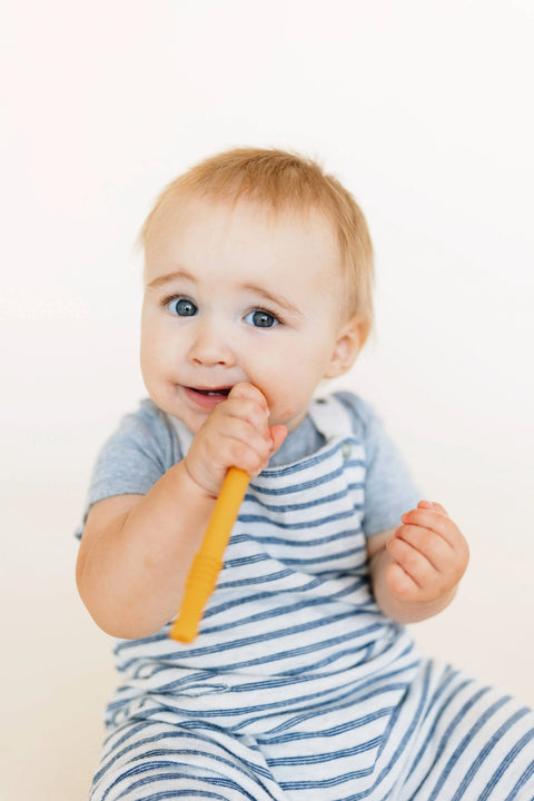 Magic Teething Wand: Mustard