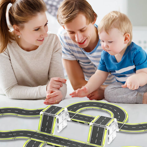 Speedway Magnetic Car Track Set