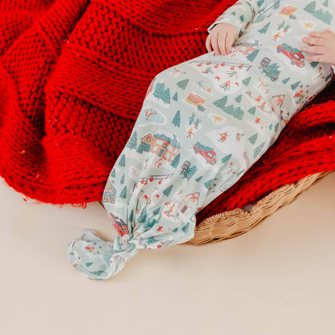 Newborn Knotted Gown - Snowy Slopes