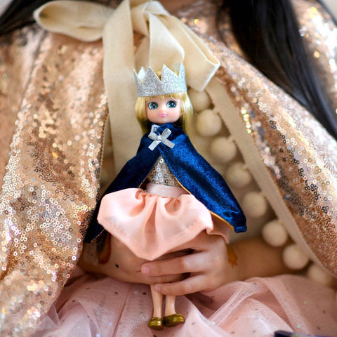 Queen of the Castle Lottie Doll