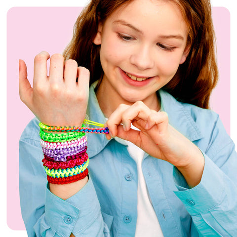 Pretty Me Friendship Bracelet Making Kit