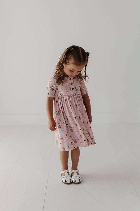 Short Sleeve Henley Dress in Makeup