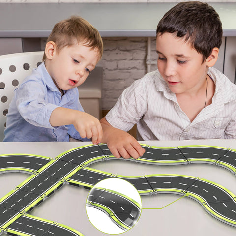 Speedway Magnetic Car Track Set