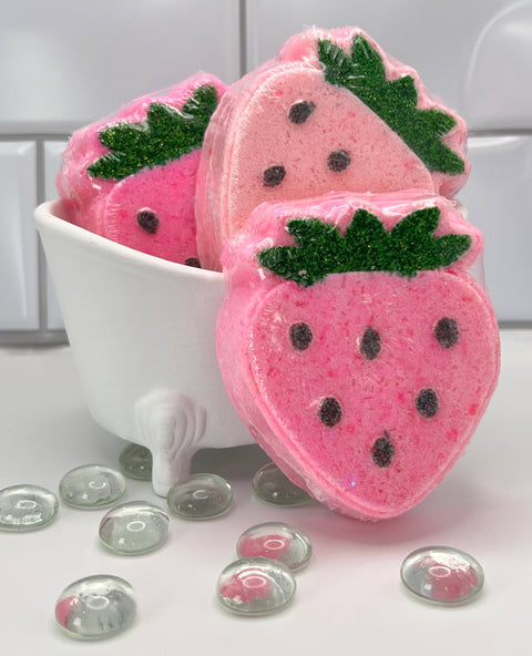 Bath Bomb: Strawberry - Fizz Bizz LLC