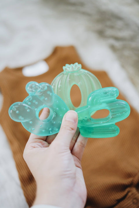 Cutie Coolers™ Water Filled Teethers (3-pack): Cactus - Itzy Ritzy