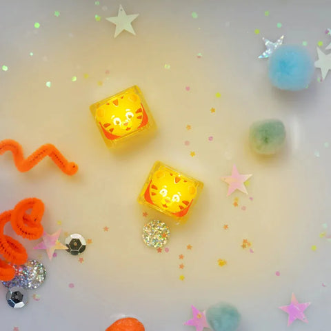 Daniel Tiger Light-Up Cubes - Glo Pals