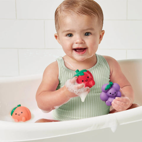 Itzy Splash Pals™ Bath & Water Toy - Fruits