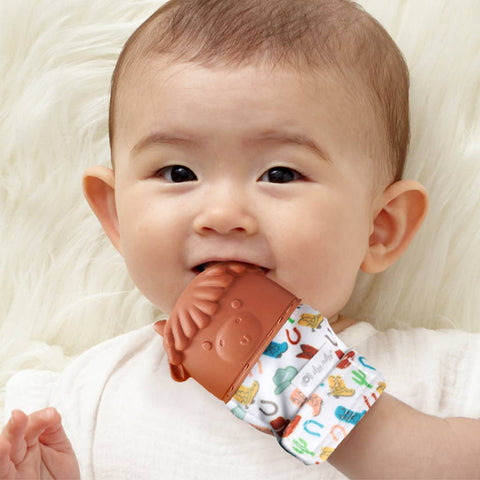 Itzy Silicone Teething Mitt™ - Highland Cow