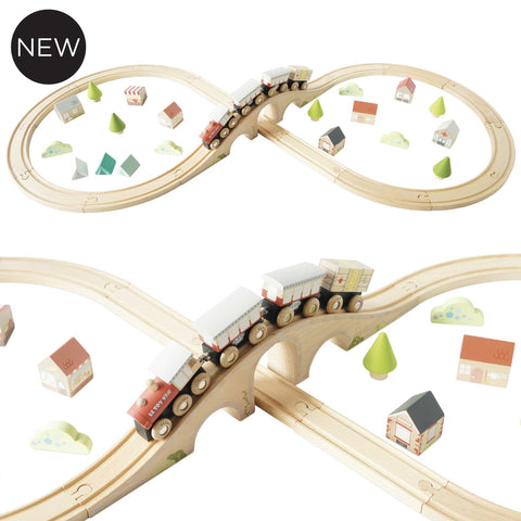 Figure 8 Train Track Wooden Toy - Le Toy Van